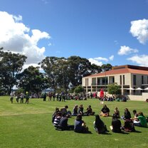 Reid Library at UWA Reid Library at UWA with students on the grass field out front